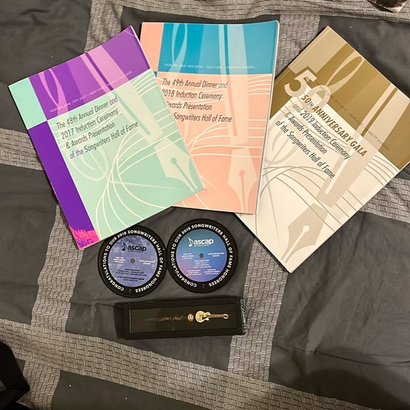 ROCK & Roll 50 Year Songwriter Hall of Fame 2019 Gift Bag Collection 1 NIGHT NEW - Picture 2 of 16